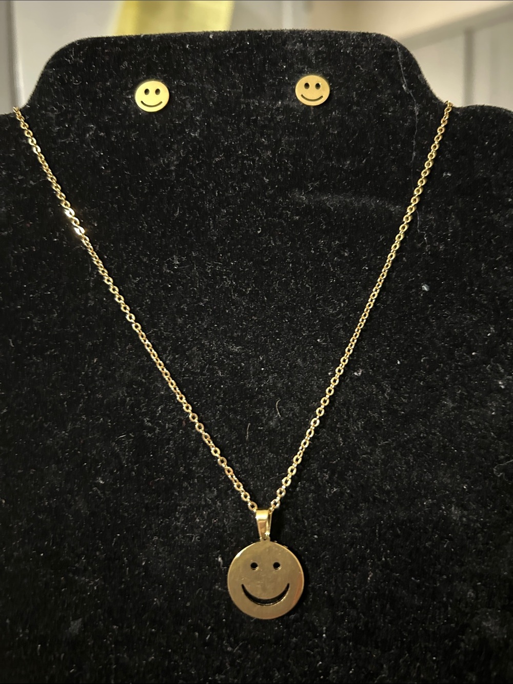 Gold Smiley Face Pendant Necklace and Stud Earring Set
